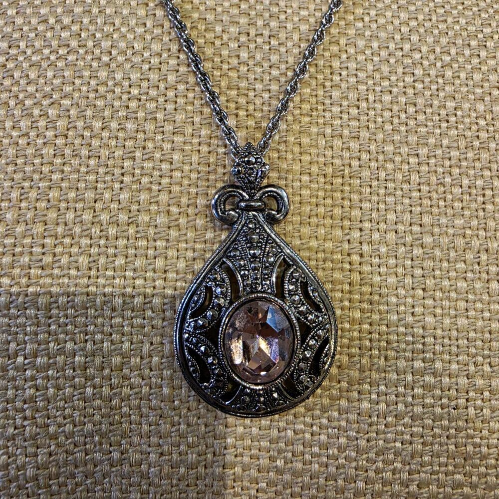 Silver Tone Teardrop Charm Pendant Necklace Oval Pink Stone Bezel Rope Chain